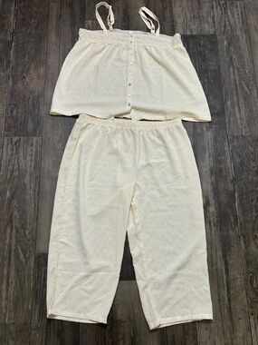 Laura Ashley Soft Cream Eyelet Lounge Set
